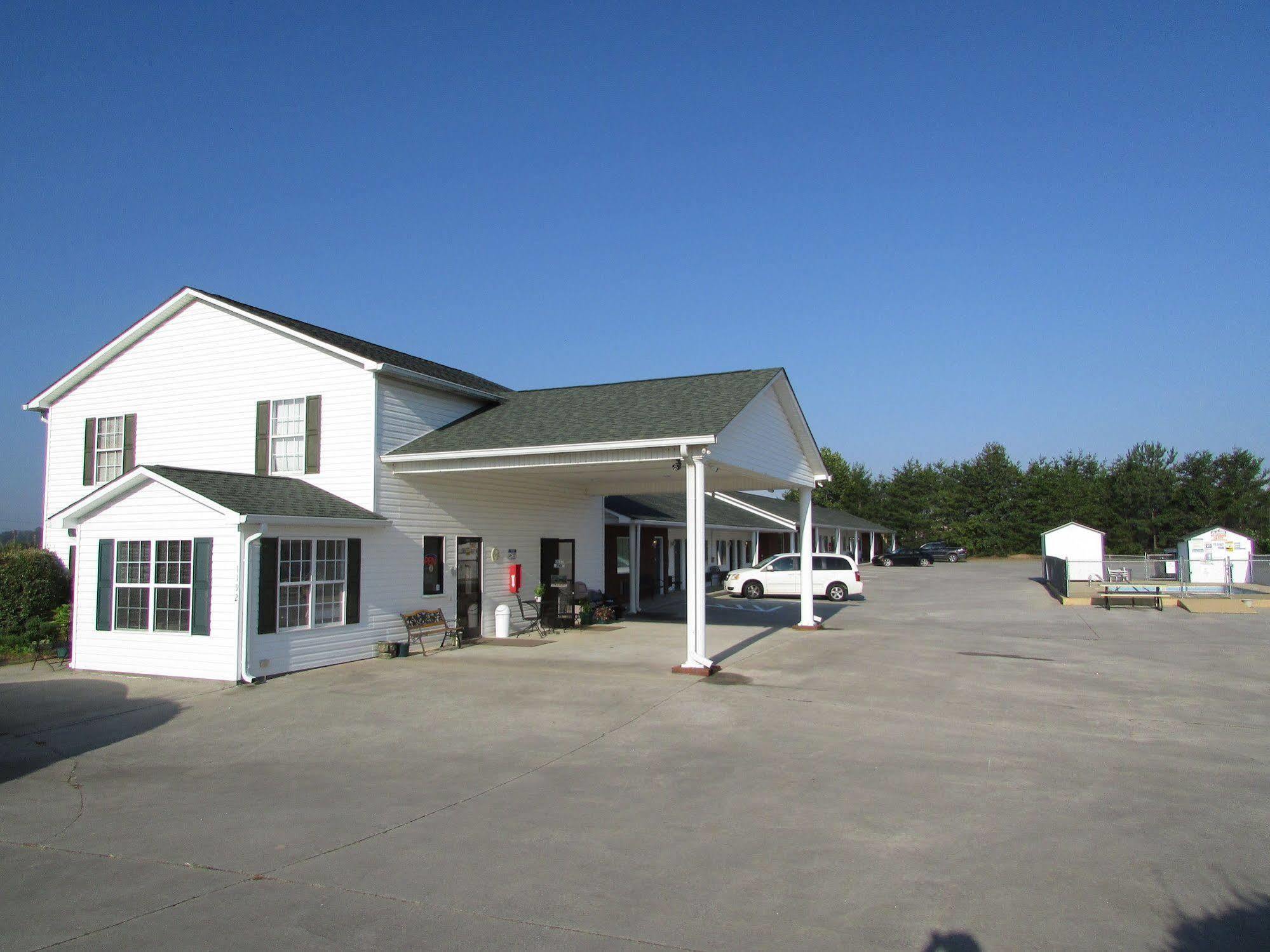 Douglas Inn & Suites, Blue Ridge, Ga Zewnętrze zdjęcie